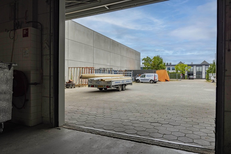 BedrijfsruimteaanJules Verneweg 96 a<br/> inTilburg BedrijfsruimteaanJules Verneweg 96 a<br/> inTilburg