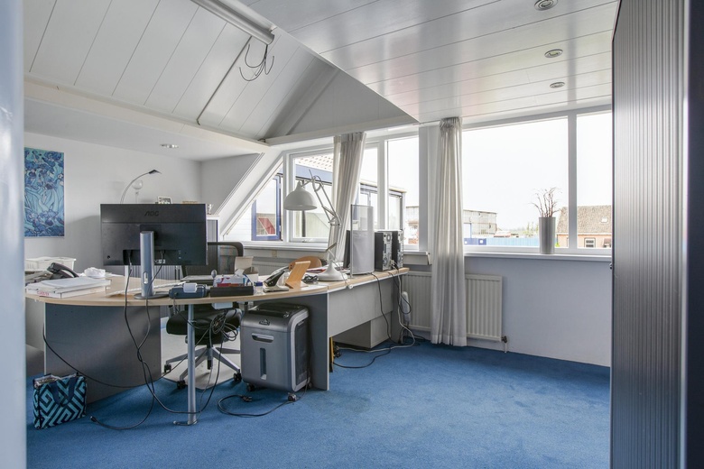 KantoorruimteaanOndernemingsweg 26<br/> inAlphen aan den Rijn KantoorruimteaanOndernemingsweg 26<br/> inAlphen aan den Rijn