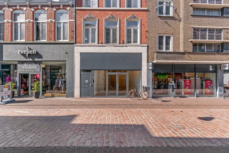 WinkelruimteaanSteenweg 18<br/> inRoermond