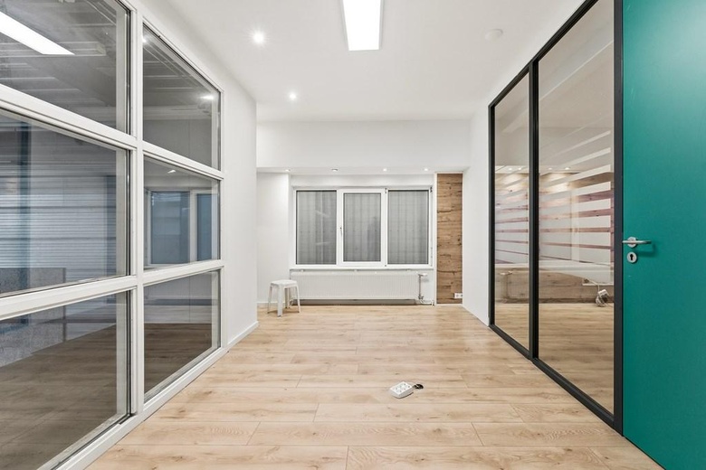 BedrijfsruimteaanVan 'T Hoffstraat 29<br/> inBarendrecht