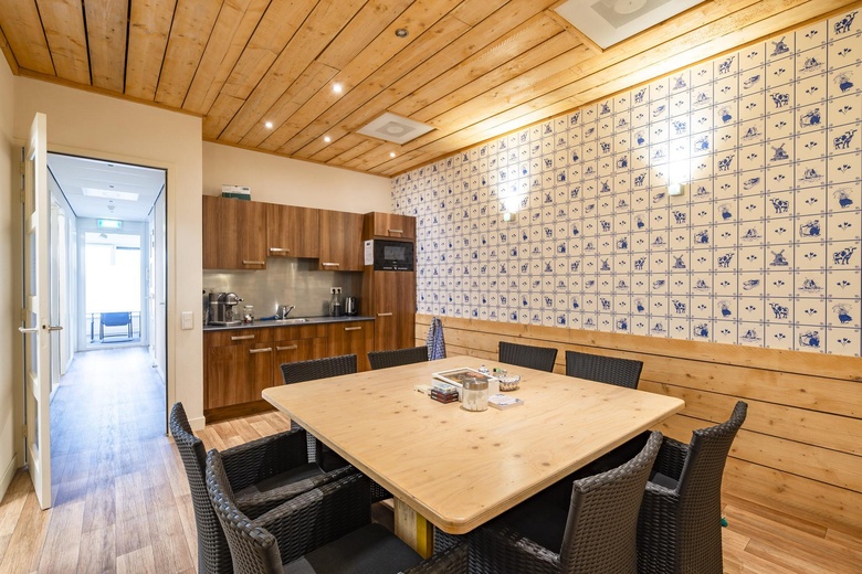 BedrijfsruimteaanAmbachtsweg 52 b<br/> inHuizen