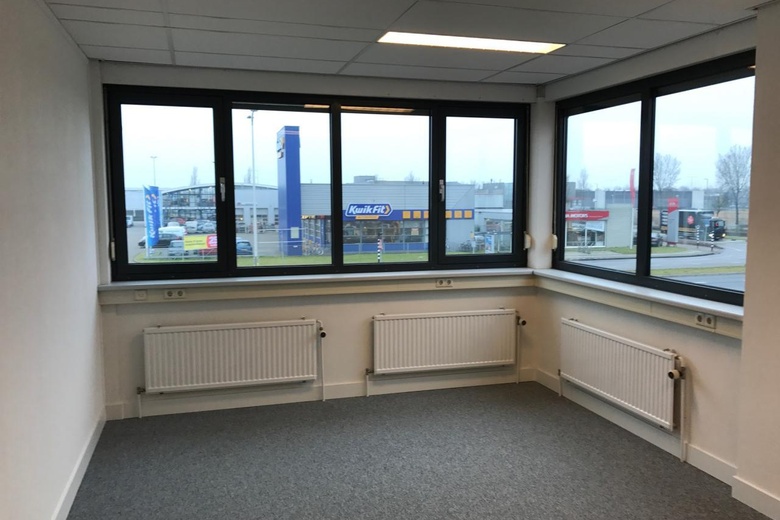 BedrijfsruimteaanPlatinastraat 125<br/> inZoetermeer BedrijfsruimteaanPlatinastraat 125<br/> inZoetermeer