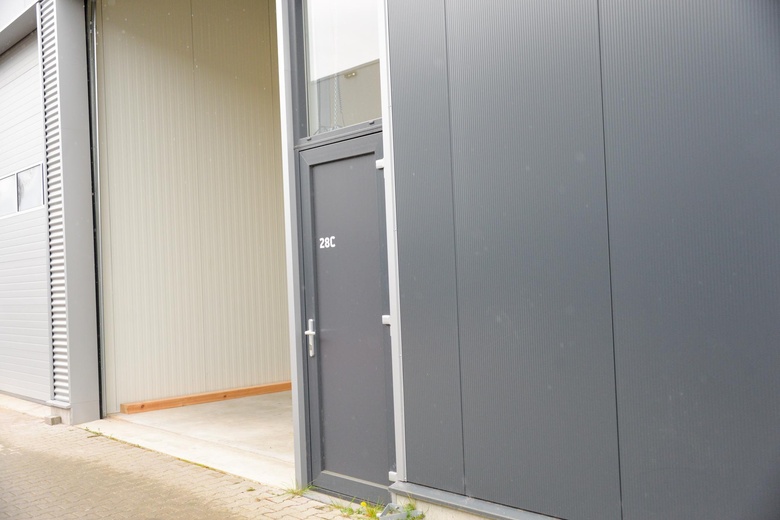 BedrijfsruimteaanZompstraat 28 c<br/> inRaalte BedrijfsruimteaanZompstraat 28 c<br/> inRaalte