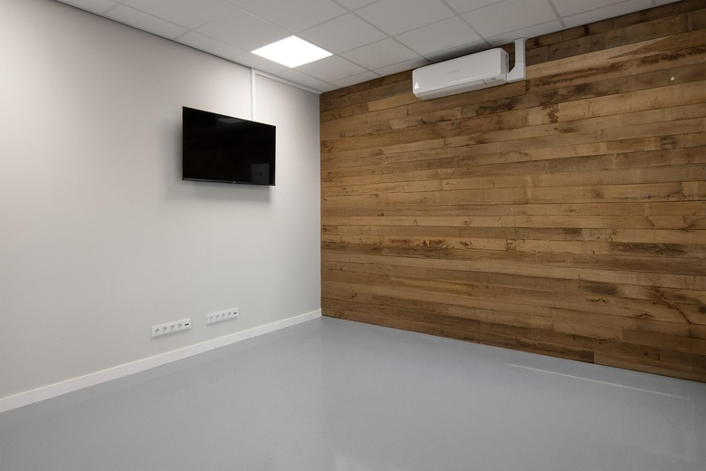 BedrijfsruimteaanSmitspol 15 l<br/> inNijkerk