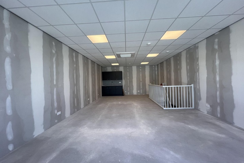 BedrijfsruimteaanHoutkopersstraat 6 E<br/> inZwijndrecht BedrijfsruimteaanHoutkopersstraat 6 E<br/> inZwijndrecht