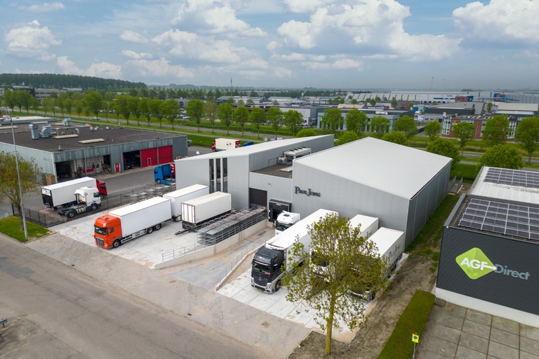 BedrijfsruimteaanGroothandelsmarkt 6<br/> inZwaagdijk-Oost BedrijfsruimteaanGroothandelsmarkt 6<br/> inZwaagdijk-Oost