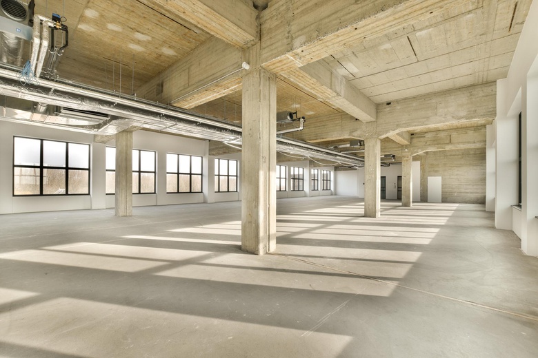 BedrijfsruimteaanHaarlemmerstraatweg 13<br/> inHalfweg