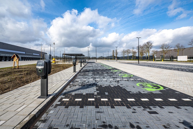 BedrijfsruimteaanBellstraat 10<br/> inEmmen