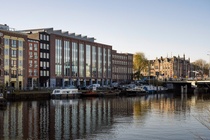 Bekijk foto 3 van Nieuwevaart 5 Bekijk foto 3 van Nieuwevaart 5