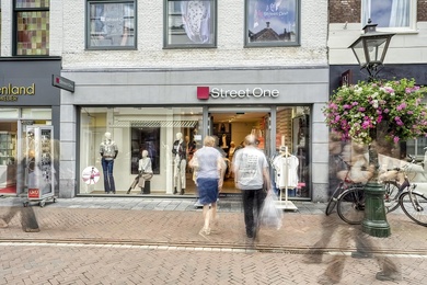 Bekijk foto 2 van Haarlemmerstraat 55 Bekijk foto 2 van Haarlemmerstraat 55