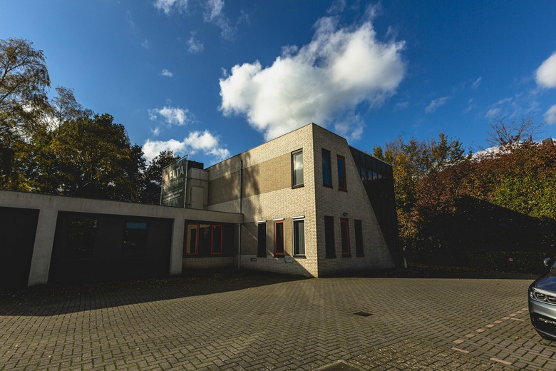 KantoorruimteaanProvincialeweg 2 c<br/> inWesterhoven KantoorruimteaanProvincialeweg 2 c<br/> inWesterhoven