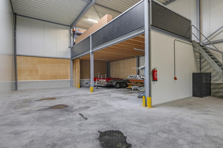 BedrijfsruimteaanWinkelsweg 2 C<br/> inHengelo BedrijfsruimteaanWinkelsweg 2 C<br/> inHengelo