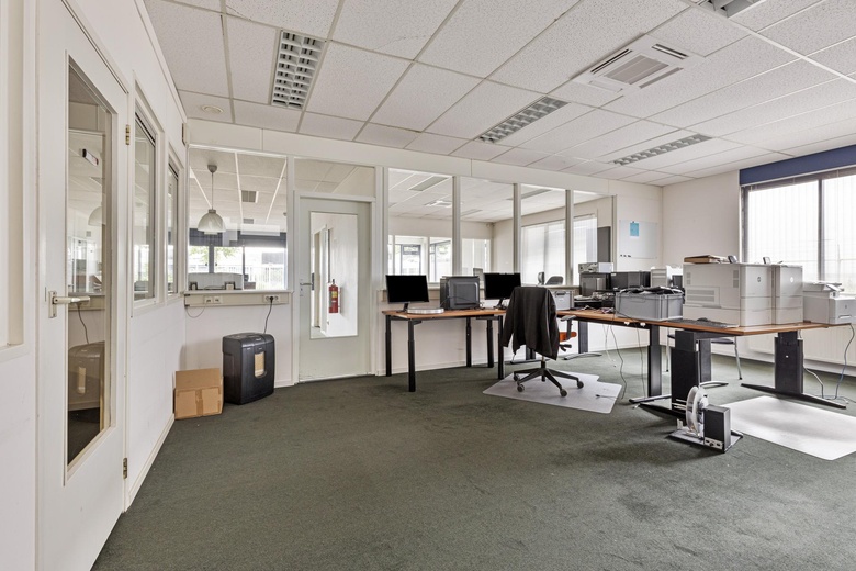 BedrijfsruimteaanSchotsbossenstraat 8<br/> inRoosendaal