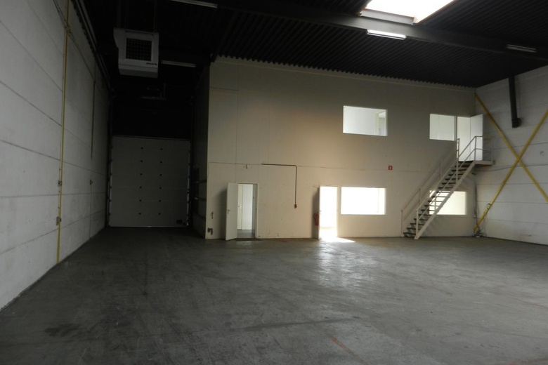 BedrijfsruimteaanPhilipsstraat 12<br/> inZoetermeer BedrijfsruimteaanPhilipsstraat 12<br/> inZoetermeer