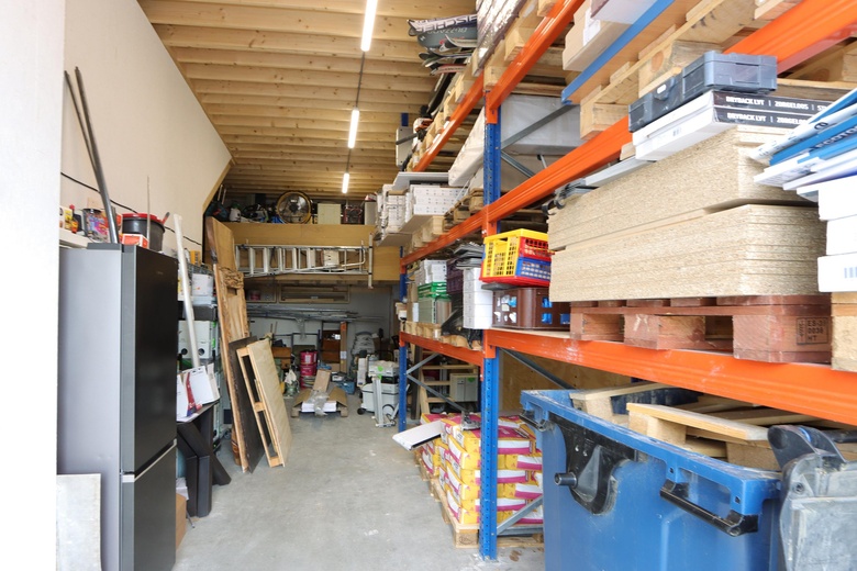 BedrijfsruimteaanSchutweg 21 19<br/> inLelystad