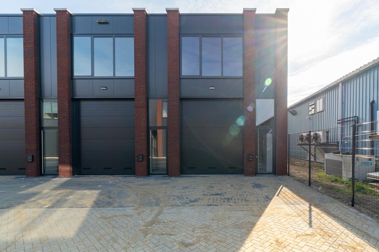 Bekijk foto 1 van Industrieweg 14 h