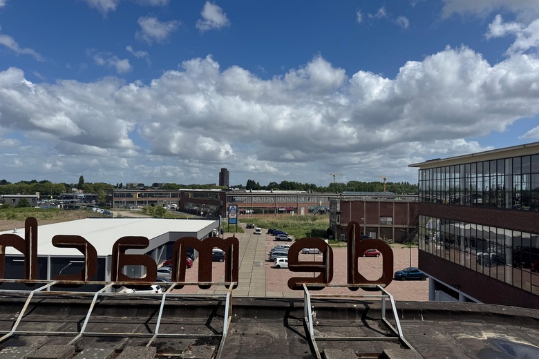 WinkelruimteaanStormhoek 39<br/> inZaandam