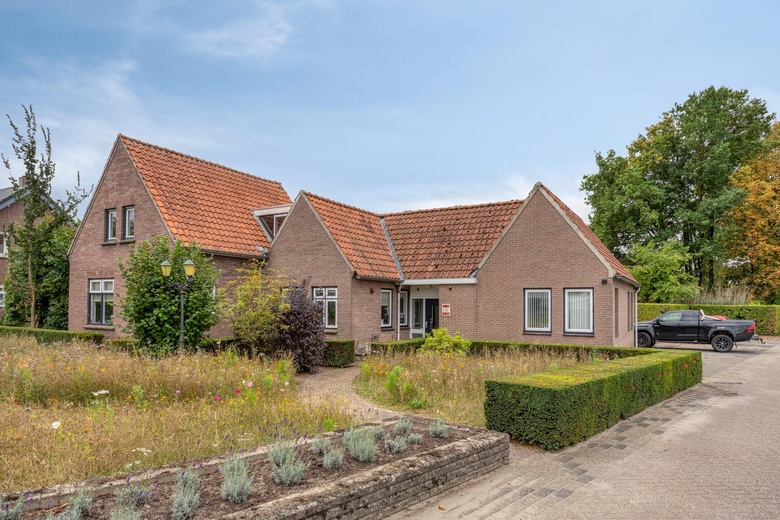 BedrijfsruimteaanMonseigneur Berkvensstraat 75<br/> inLiessel