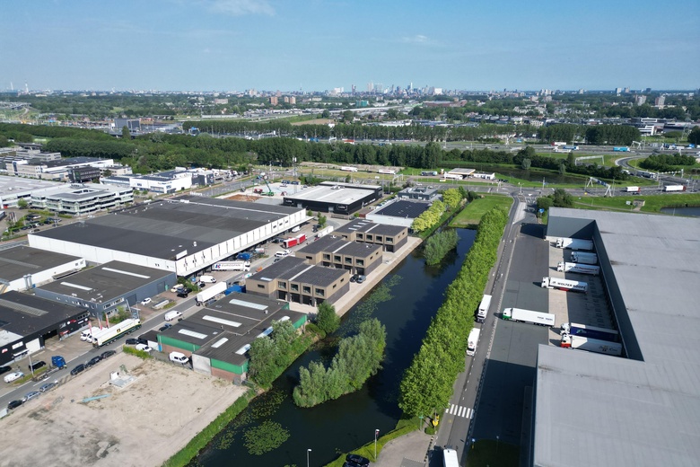 BedrijfsruimteaanOosteinde 5 b 13<br/> inBarendrecht