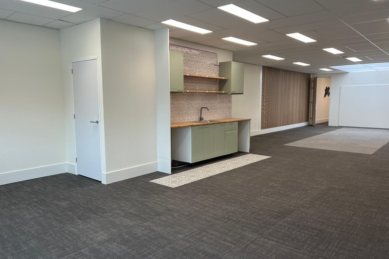 BedrijfsruimteaanLaan van Waalhaven 139A<br/> inDen Haag