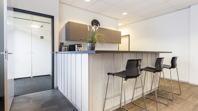 Bekijk foto 10 in  aan de  in 