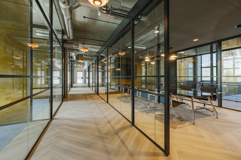 BedrijfsruimteaanHaarlemmerstraatweg 13<br/> inHalfweg