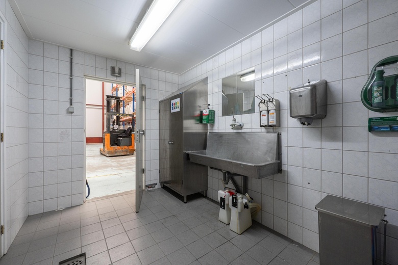 BedrijfsruimteaanStoutenburgerweg 15<br/> inTerschuur
