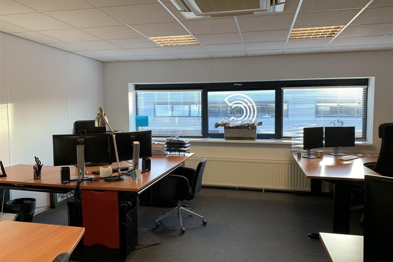 BedrijfsruimteaanKoningsweg 2 30<br/> inSoest