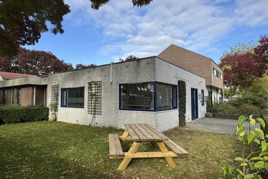 Bekijk foto 2 van Democratenlaan 90