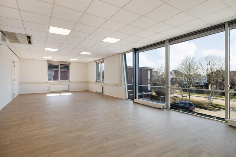 KantoorruimteaanJaap Bijzerweg 11<br/> inWoerden KantoorruimteaanJaap Bijzerweg 11<br/> inWoerden