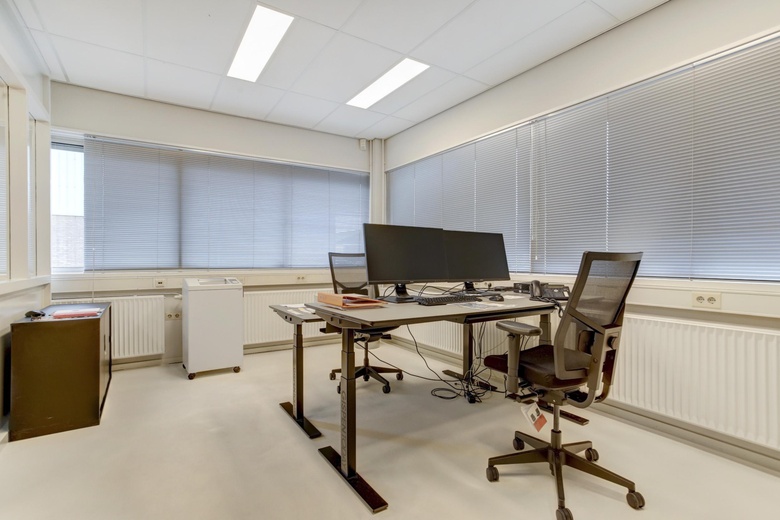 Bedrijfsruimteaan3e industrieweg 5<br/> inAsperen
