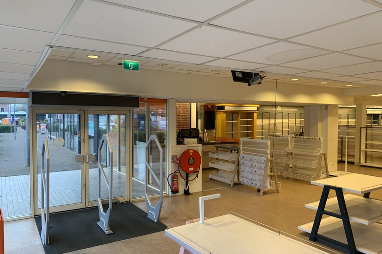 WinkelruimteaanRaadhuisplein 25 - 27<br/> inRozenburg