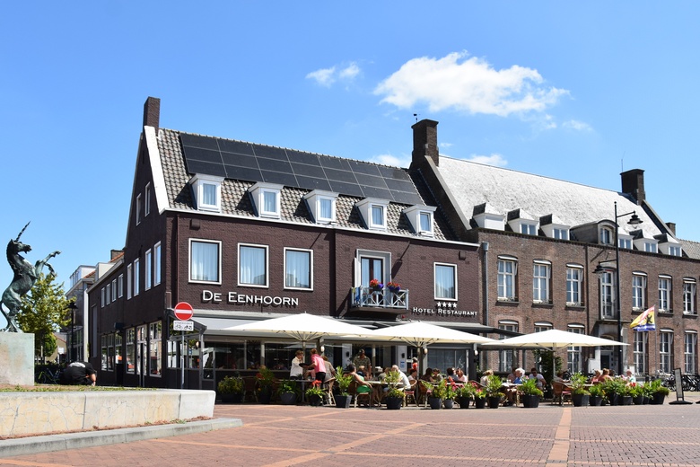 Bekijk foto 1 van Markt 1