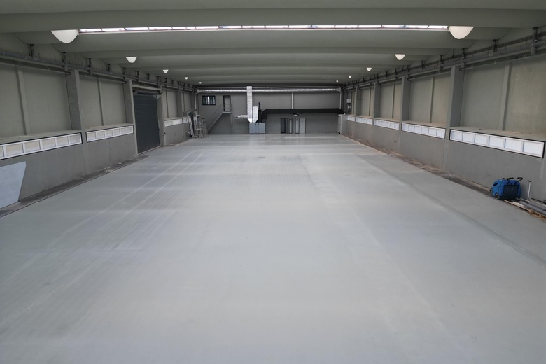 BedrijfsruimteaanLindtsedijk 14<br/> inZwijndrecht