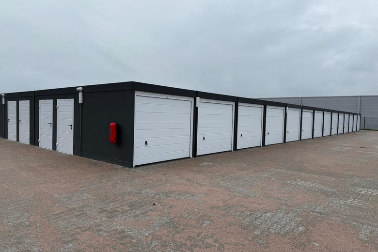 BedrijfsruimteaanIndustrieweg 6<br/> inEmmeloord BedrijfsruimteaanIndustrieweg 6<br/> inEmmeloord