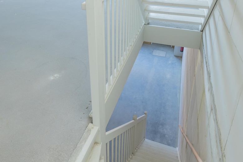 BedrijfsruimteaanCilinderweg 75<br/> inRoelofarendsveen