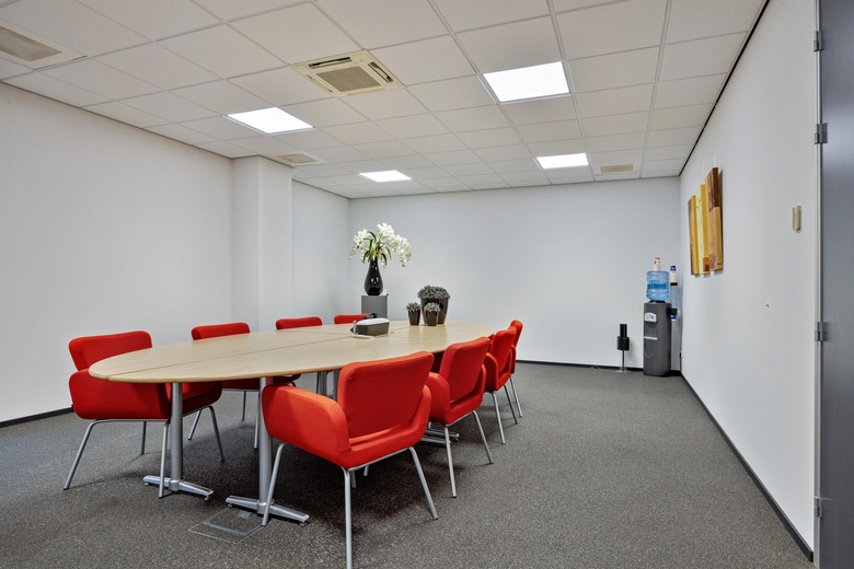 KantoorruimteaanElzenweg 33<br/> inWaalwijk