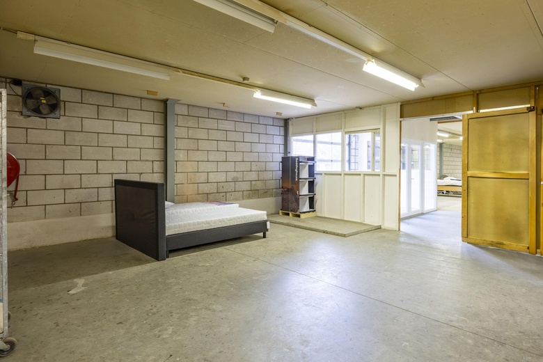 BedrijfsruimteaanOoster Thienweg 4<br/> inOostrum