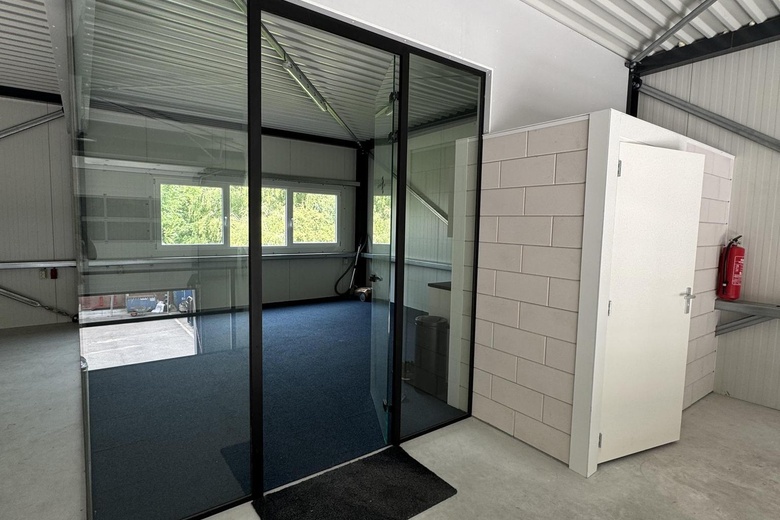 BedrijfsruimteaanJoh. Enschedeweg 112<br/> inUithoorn BedrijfsruimteaanJoh. Enschedeweg 112<br/> inUithoorn