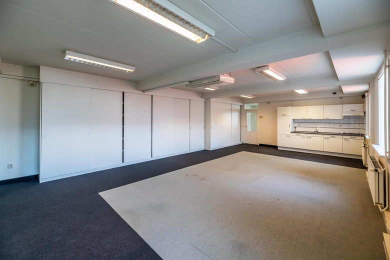 KantoorruimteaanBeatrixhaven 8 b<br/> inWerkendam KantoorruimteaanBeatrixhaven 8 b<br/> inWerkendam