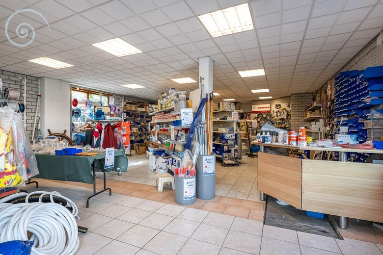 BedrijfsruimteaanScheelhoekweg 8<br/> inStellendam