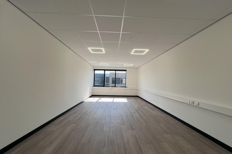 KantoorruimteaanLelystraat 70 n<br/> inSliedrecht KantoorruimteaanLelystraat 70 n<br/> inSliedrecht