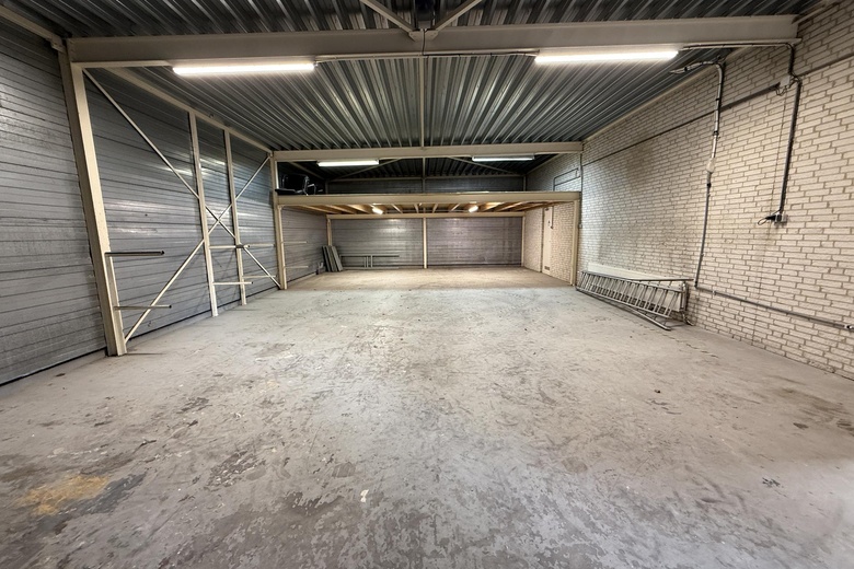 BedrijfsruimteaanGrotenoord 5<br/> inHendrik-Ido-Ambacht BedrijfsruimteaanGrotenoord 5<br/> inHendrik-Ido-Ambacht
