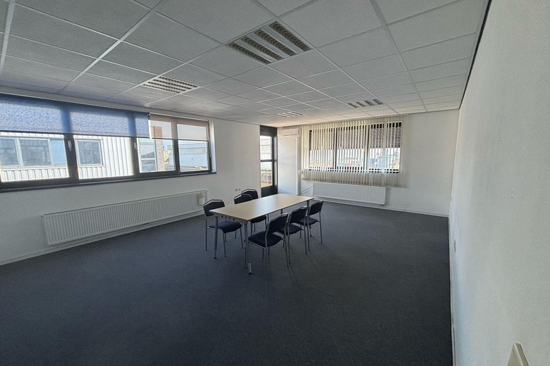 KantoorruimteaanSiloweg 642<br/> inDen Bosch KantoorruimteaanSiloweg 642<br/> inDen Bosch