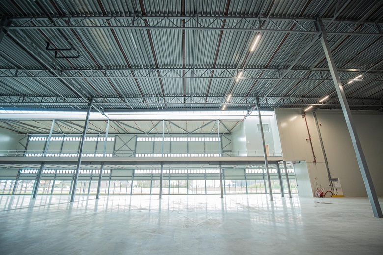 BedrijfsruimteaanAirborne Avenue 77<br/> inHoofddorp BedrijfsruimteaanAirborne Avenue 77<br/> inHoofddorp