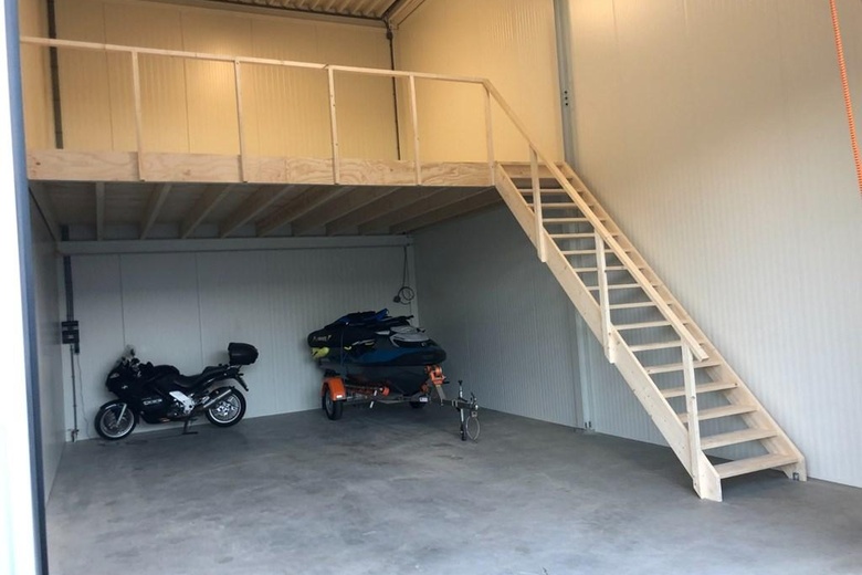 BedrijfsruimteaanProduktieweg 13 22<br/> inEmmeloord