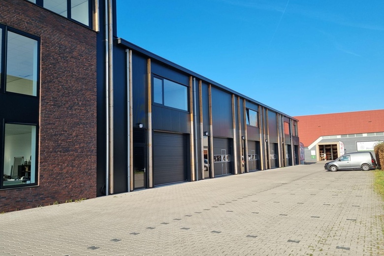 BedrijfsruimteaanZonnehorst 13 e<br/> inZutphen BedrijfsruimteaanZonnehorst 13 e<br/> inZutphen