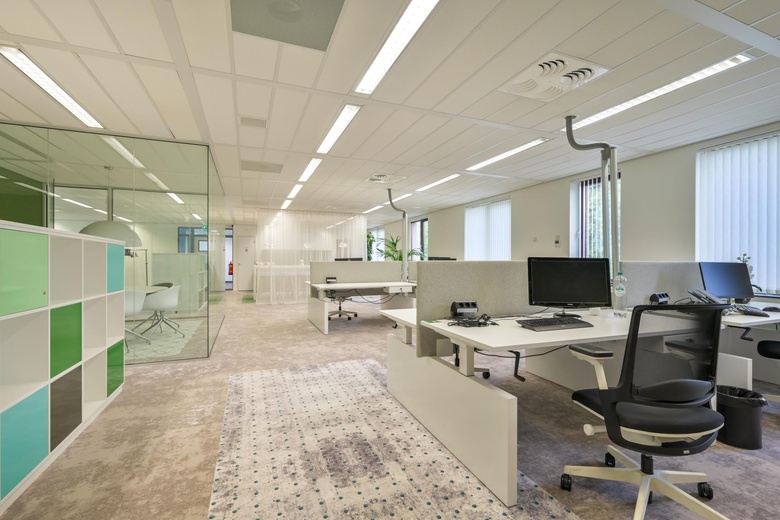 KantoorruimteaanDe Bouw 87 - 89<br/> inHouten KantoorruimteaanDe Bouw 87 - 89<br/> inHouten