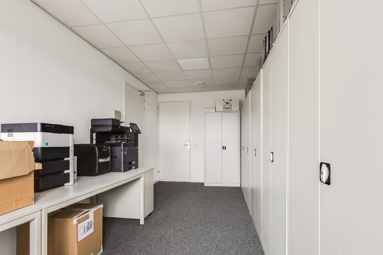 BedrijfsruimteaanIndustrieweg 14<br/> inMaassluis BedrijfsruimteaanIndustrieweg 14<br/> inMaassluis