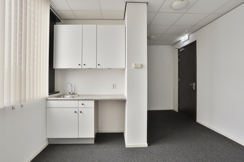Kantoorruimte Alphen aan den Rijn - A. van Leeuwenhoekweg 38 C 16 - Foto 11